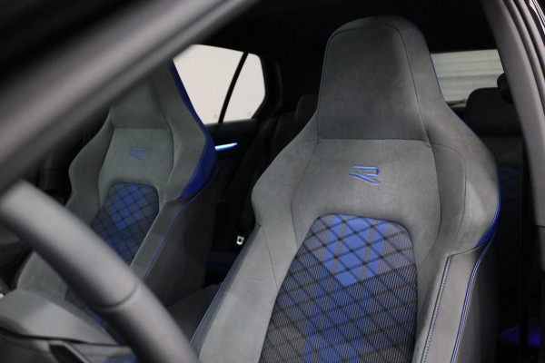 Volkswagen Golf 2.0 TSI R 4Motion 320+PK AKRAPOVIC/IQ+LED/VIRTUAL/PANO/LEER+S.VERWARMING/19" LMV/LINE/ACC/12 MND GARANTIE!