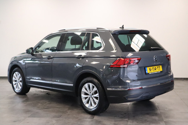 Volkswagen Tiguan 1.5 TSI Life Business ACC Climate Panoramadak PDC Keyless NAP