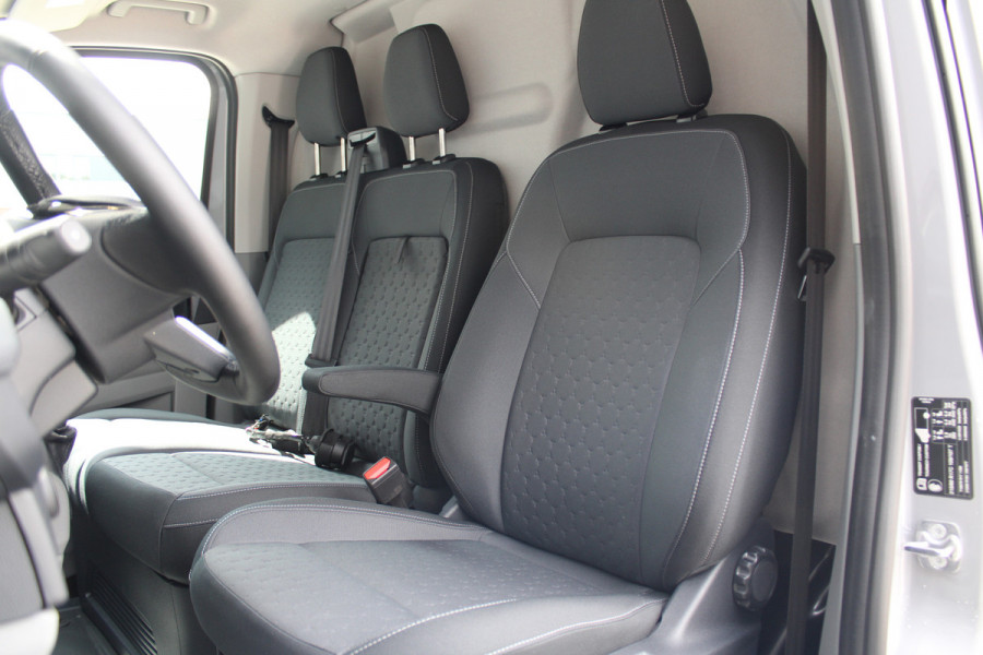 Ford Transit Custom 320 2.0 TDCI L2H1 Limited 150pk - 2x Schuifdeur - Adaptive Cruise - Verwarmd stuur - Blind spot - Navigatie - Camera - Draadloos Ford Transit Custom 320 2.0 TDCI L2H1 Limited 150pk - 2x Schuifdeur - Adaptive Cruise - Verwarmd stuur - Blind spot - Navigatie - Camera - Draadloos