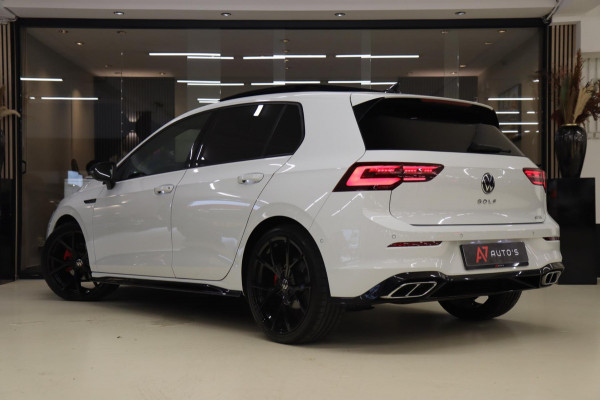 Volkswagen Golf 1.5 eTSI R-Line Business PANO/CAM/CARPLAY/ACC/DCC/VOL