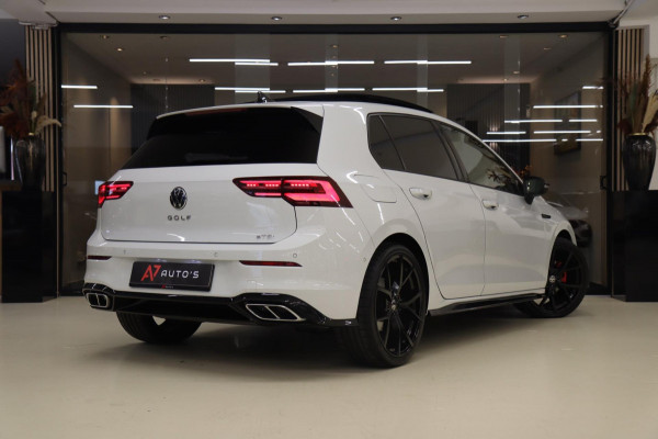 Volkswagen Golf 1.5 eTSI R-Line Business PANO/CAM/CARPLAY/ACC/DCC/VOL