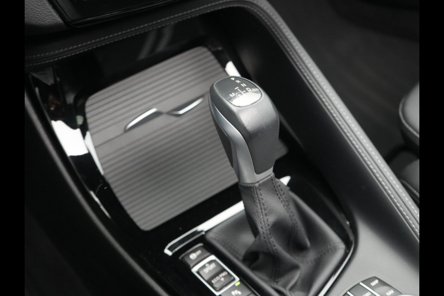 BMW X1 xDrive25e M Sport Plug In Hybrid 221pk Dealer O.H PHEV | Panodak | Head Up | Cruise Control | Lederen Sportstoelen Verwarmd | Sfeerverlichting | Camera | Leder Sportstuur | Navigatie | DAB |