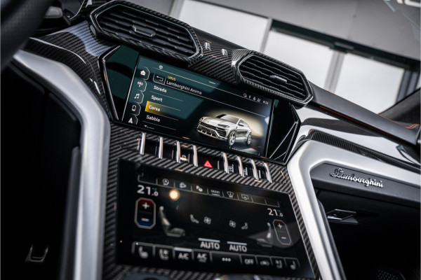 Lamborghini Urus 4.0 V8 - Akrapovic l Panorama l B&O | Dealer O.H. Lamborghini Urus 4.0 V8 - Akrapovic l Panorama l B&O | Dealer O.H.