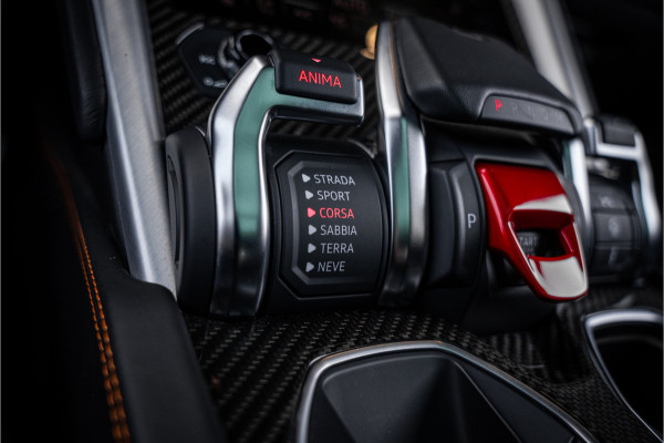 Lamborghini Urus 4.0 V8 - Akrapovic l Panorama l B&O | Dealer O.H. Lamborghini Urus 4.0 V8 - Akrapovic l Panorama l B&O | Dealer O.H.