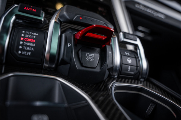 Lamborghini Urus 4.0 V8 - Akrapovic l Panorama l B&O | Dealer O.H. Lamborghini Urus 4.0 V8 - Akrapovic l Panorama l B&O | Dealer O.H.