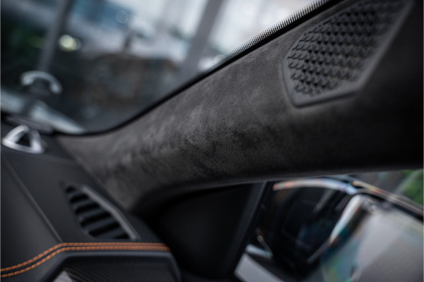 Lamborghini Urus 4.0 V8 - Akrapovic l Panorama l B&O | Dealer O.H. Lamborghini Urus 4.0 V8 - Akrapovic l Panorama l B&O | Dealer O.H.