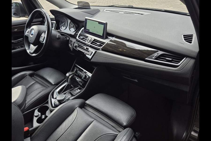 BMW 2 Serie Active Tourer 218i High Executive | LUXURY LINE | LEDER | SPORTSTOELEN | HEAD UP |