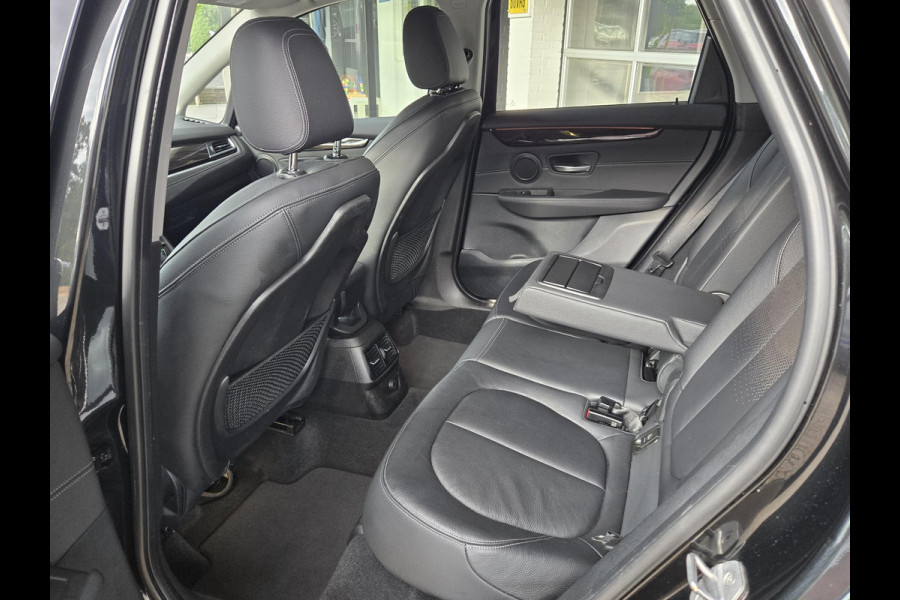 BMW 2 Serie Active Tourer 218i High Executive | LUXURY LINE | LEDER | SPORTSTOELEN | HEAD UP |