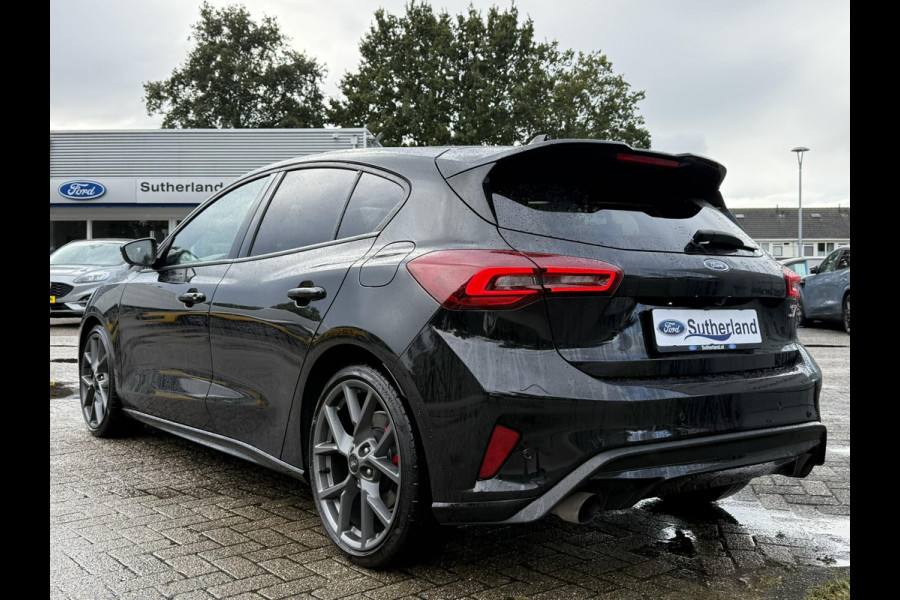Ford Focus 2.3 EcoBoost ST-X | 280pk | Winter Pack | Achteruitrijcamera | Head up Display | AGR-Stoelen | Sper Differentieel