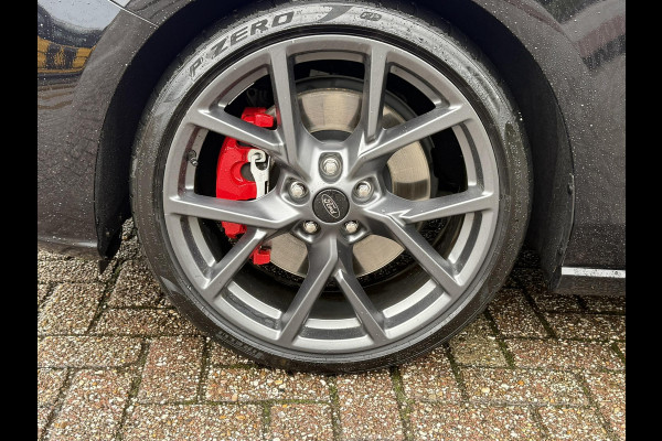 Ford Focus 2.3 EcoBoost ST-X | 280pk | Winter Pack | Achteruitrijcamera | Head up Display | AGR-Stoelen | Sper Differentieel
