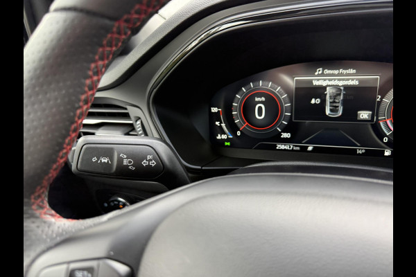 Ford Focus 2.3 EcoBoost ST-X | 280pk | Winter Pack | Achteruitrijcamera | Head up Display | AGR-Stoelen | Sper Differentieel