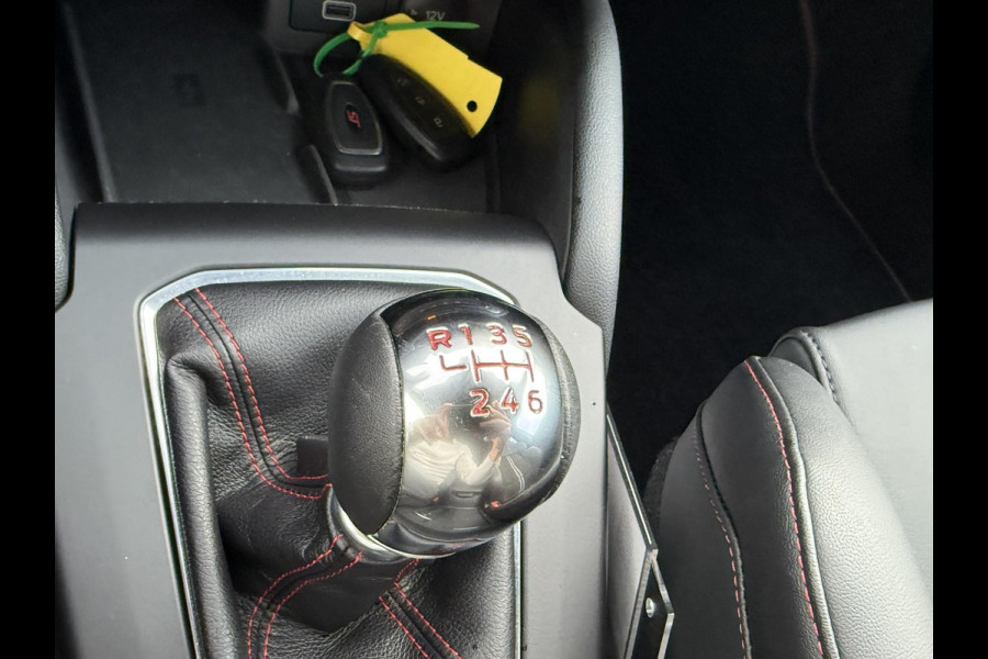 Ford Focus 2.3 EcoBoost ST-X | 280pk | Winter Pack | Achteruitrijcamera | Head up Display | AGR-Stoelen | Sper Differentieel