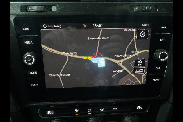 Volkswagen Golf 1.0 TSI Highline Business R AUTOMAAT CLIMAAT CONTROL MULTI STUUR CARPLAY