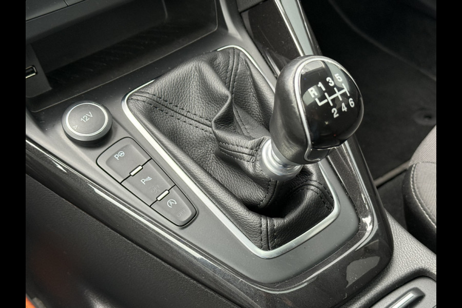 Ford Focus BWJ 2018 | 1.0 126PK Titanium | TREKHAAK | SCHUIFDAK | CLIMA | CAMERA | CARPLAY | NAVI | CRUISE | 2X PDC |