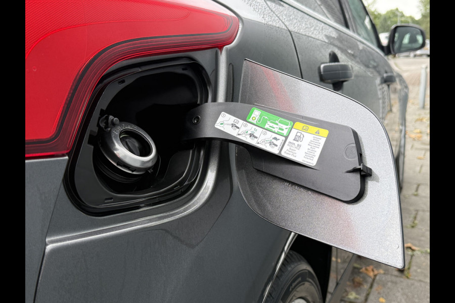 Ford Focus BWJ 2018 | 1.0 126PK Titanium | TREKHAAK | SCHUIFDAK | CLIMA | CAMERA | CARPLAY | NAVI | CRUISE | 2X PDC |