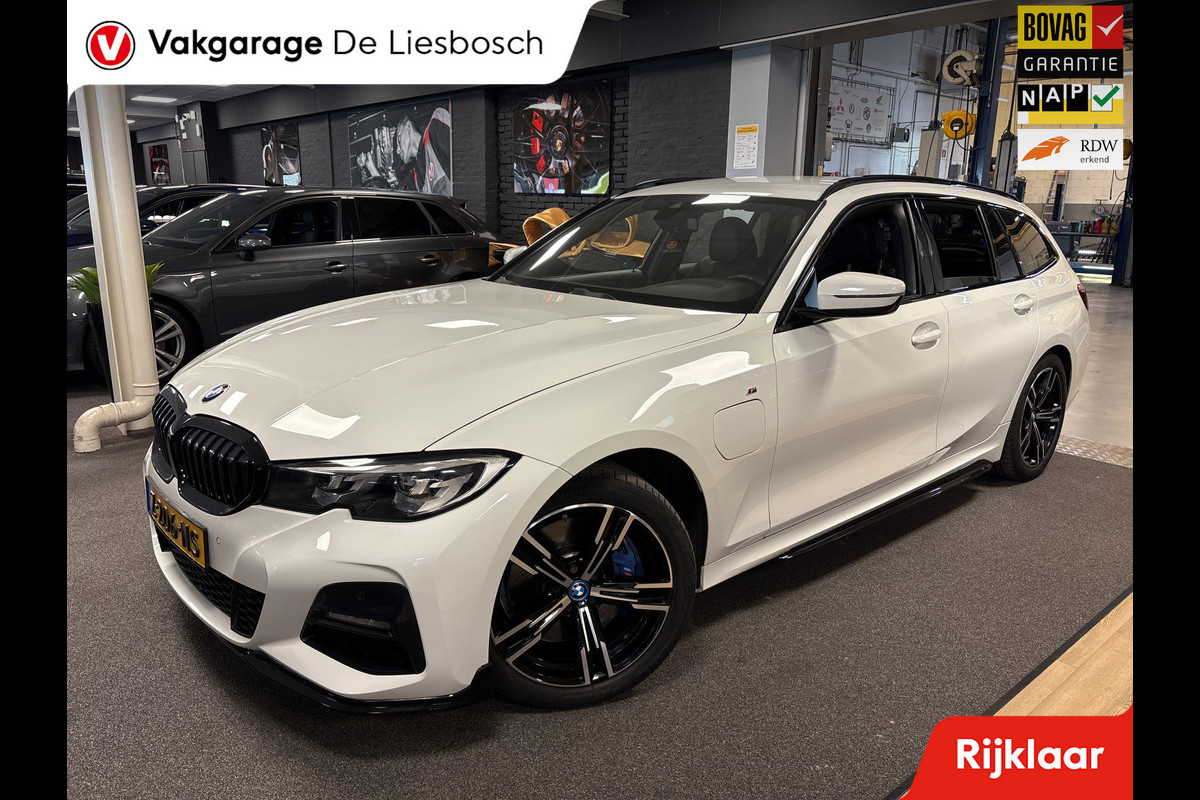 BMW 3 Serie Touring 330e High Executive / M-Pakket / M sport / shadow line / leder alcantara / navi BMW 3 Serie Touring 330e High Executive / M-Pakket / M sport / shadow line / leder alcantara / navi