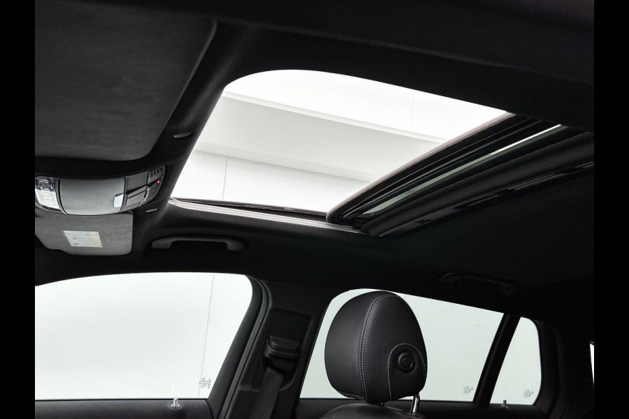 Mercedes-Benz EQC 400 4MATIC AMG Premium 80 kWh BLACK-LINE | TREKHAAK | SCHUIFDAK | EL. ACHTERKLEP Mercedes-Benz EQC 400 4MATIC AMG Premium 80 kWh BLACK-LINE | TREKHAAK | SCHUIFDAK | EL. ACHTERKLEP