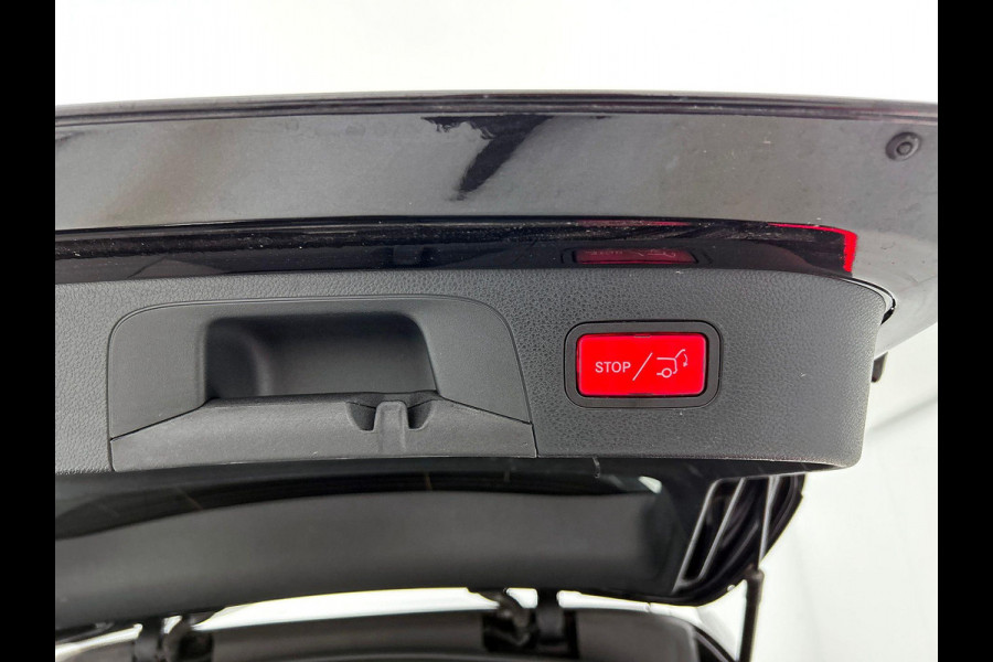 Mercedes-Benz EQC 400 4MATIC AMG Premium 80 kWh BLACK-LINE | TREKHAAK | SCHUIFDAK | EL. ACHTERKLEP Mercedes-Benz EQC 400 4MATIC AMG Premium 80 kWh BLACK-LINE | TREKHAAK | SCHUIFDAK | EL. ACHTERKLEP