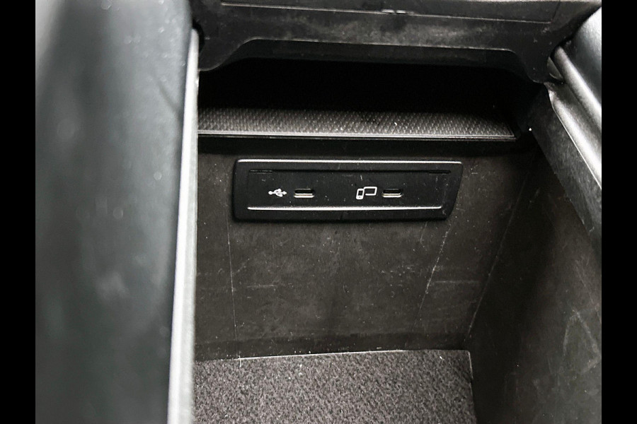 Mercedes-Benz EQC 400 4MATIC AMG Premium 80 kWh BLACK-LINE | TREKHAAK | SCHUIFDAK | EL. ACHTERKLEP Mercedes-Benz EQC 400 4MATIC AMG Premium 80 kWh BLACK-LINE | TREKHAAK | SCHUIFDAK | EL. ACHTERKLEP