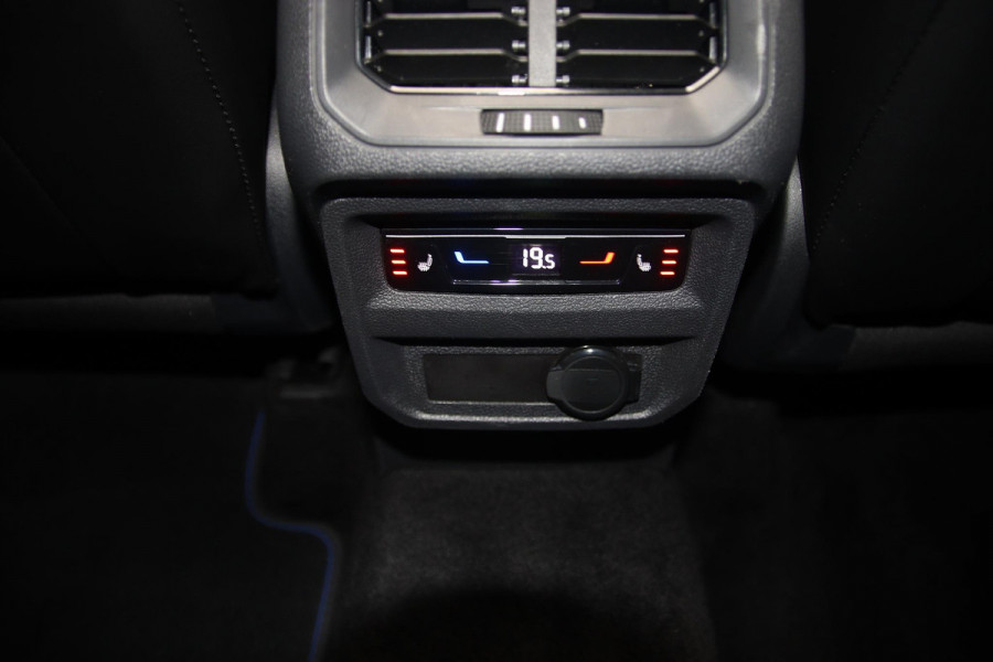 Volkswagen Tiguan 2.0 TSI R 75 Edition 4Motion PANO-H&K-AKRA-HUD