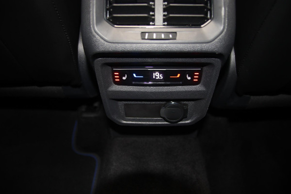 Volkswagen Tiguan 2.0 TSI R 75 Edition 4Motion PANO-H&K-AKRA-HUD
