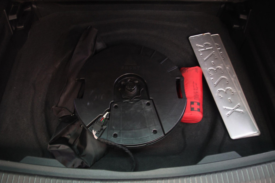Volkswagen Tiguan 2.0 TSI R 75 Edition 4Motion PANO-H&K-AKRA-HUD