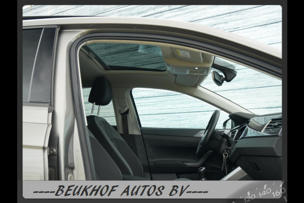 Volkswagen Polo 1.0 TSI Highline Panoramadak Xenon Carplay Volkswagen Polo 1.0 TSI Highline Panoramadak Xenon Carplay