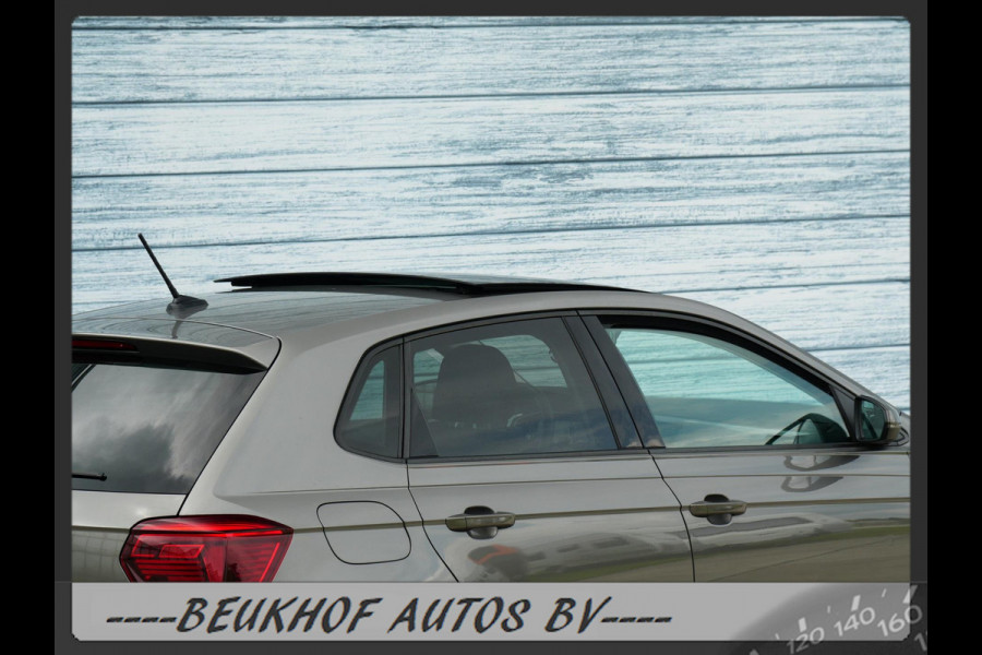 Volkswagen Polo 1.0 TSI Highline Panoramadak Xenon Carplay Volkswagen Polo 1.0 TSI Highline Panoramadak Xenon Carplay