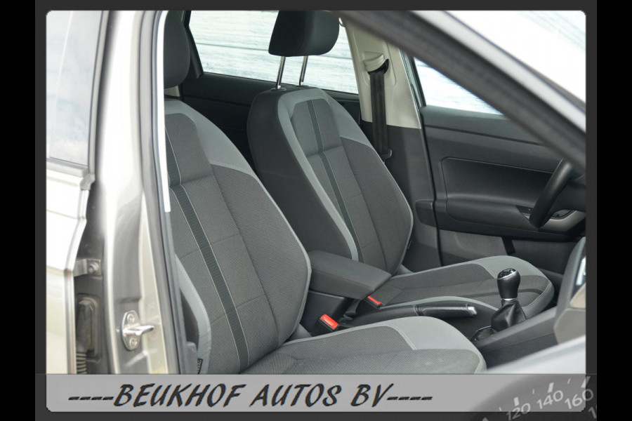 Volkswagen Polo 1.0 TSI Highline Panoramadak Xenon Carplay Volkswagen Polo 1.0 TSI Highline Panoramadak Xenon Carplay