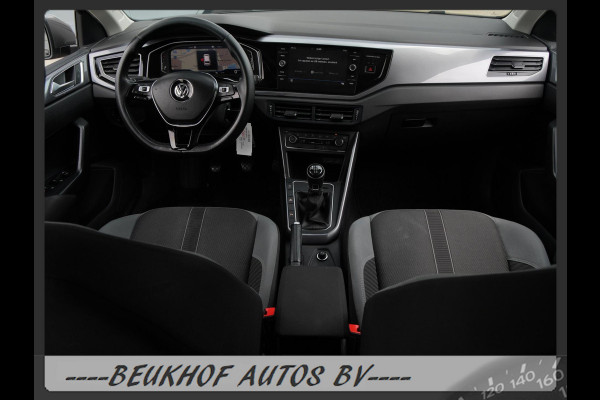 Volkswagen Polo 1.0 TSI Highline Panoramadak Xenon Carplay Volkswagen Polo 1.0 TSI Highline Panoramadak Xenon Carplay