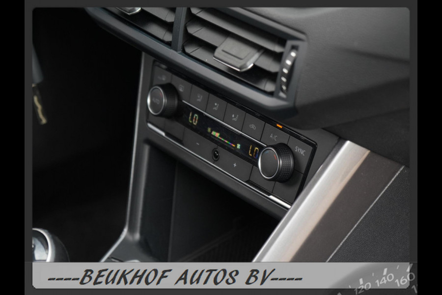 Volkswagen Polo 1.0 TSI Highline Panoramadak Xenon Carplay Volkswagen Polo 1.0 TSI Highline Panoramadak Xenon Carplay