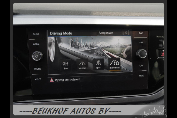 Volkswagen Polo 1.0 TSI Highline Panoramadak Xenon Carplay Volkswagen Polo 1.0 TSI Highline Panoramadak Xenon Carplay