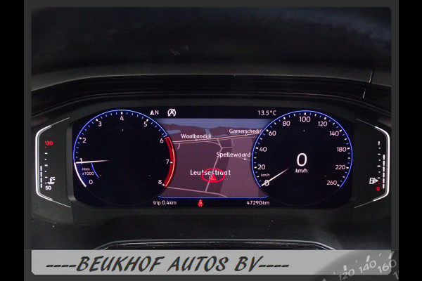 Volkswagen Polo 1.0 TSI Highline Panoramadak Xenon Carplay Volkswagen Polo 1.0 TSI Highline Panoramadak Xenon Carplay