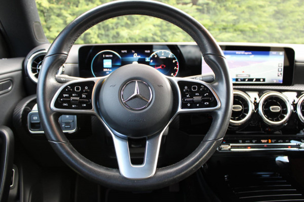 Mercedes-Benz CLA-Klasse 180 Business Solution Origineel NL