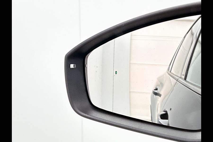 Volkswagen Tiguan 1.5 eTSI Life Edition CAMERA | CARPLAY | AD-CRUISE