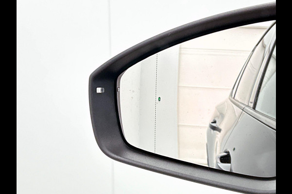 Volkswagen Tiguan 1.5 eTSI Life Edition CAMERA | CARPLAY | AD-CRUISE