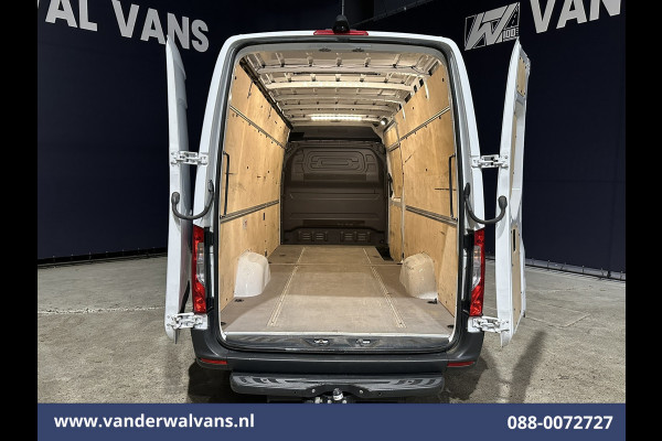 Mercedes-Benz Sprinter 315 CDI 150pk L3H2 Euro6 Airco | 360 Graden Camera | Navigatie | Apple Carplay | Android Auto | Cruisecontrol, Chauffeursstoel, Trekhaak, Stoelverwarming, 270 Gr. achterdeuren, Bijrijdersbank, Parkeersensoren