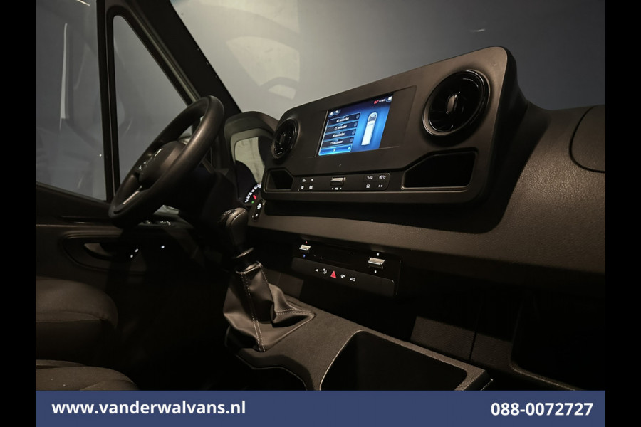 Mercedes-Benz Sprinter 315 CDI 150pk L3H2 Euro6 Airco | 360 Graden Camera | Navigatie | Apple Carplay | Android Auto | Cruisecontrol, Chauffeursstoel, Trekhaak, Stoelverwarming, 270 Gr. achterdeuren, Bijrijdersbank, Parkeersensoren