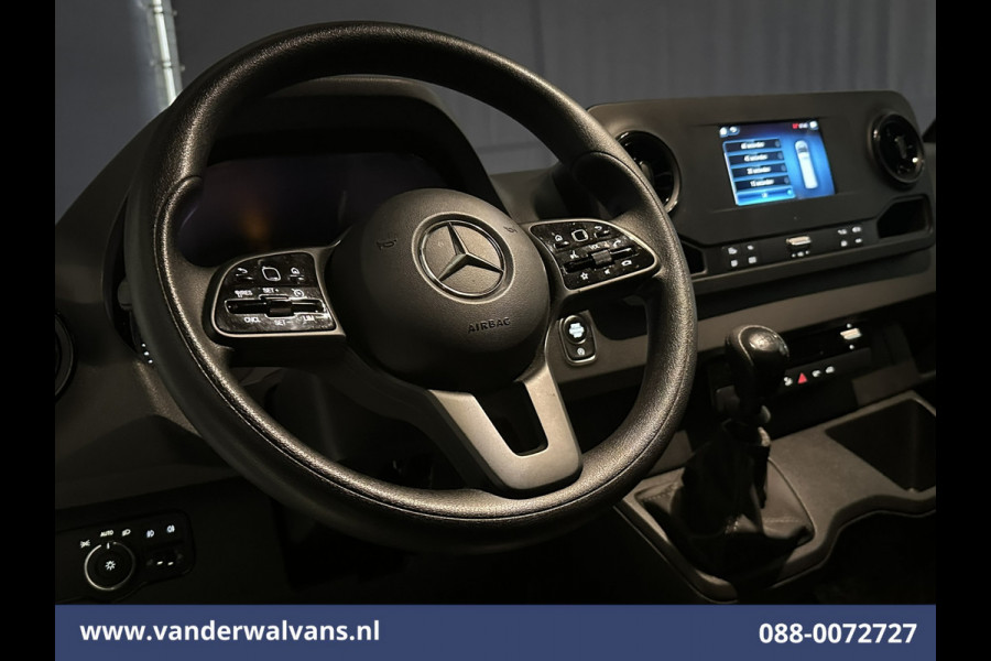Mercedes-Benz Sprinter 315 CDI 150pk L3H2 Euro6 Airco | 360 Graden Camera | Navigatie | Apple Carplay | Android Auto | Cruisecontrol, Chauffeursstoel, Trekhaak, Stoelverwarming, 270 Gr. achterdeuren, Bijrijdersbank, Parkeersensoren
