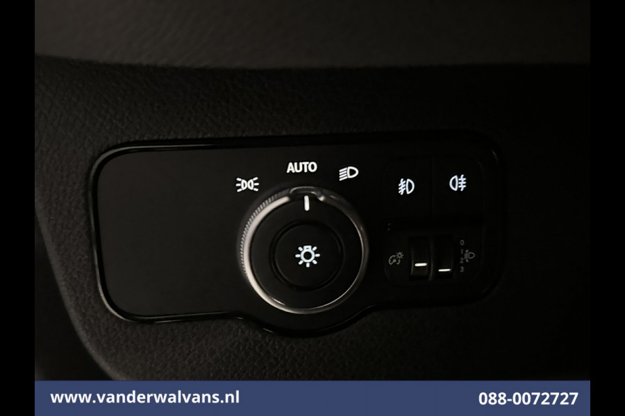 Mercedes-Benz Sprinter 315 CDI 150pk L3H2 Euro6 Airco | 360 Graden Camera | Navigatie | Apple Carplay | Android Auto | Cruisecontrol, Chauffeursstoel, Trekhaak, Stoelverwarming, 270 Gr. achterdeuren, Bijrijdersbank, Parkeersensoren