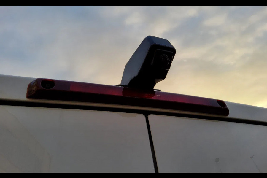 Renault Master NEW TYPE 150.35 EURO 6 L2H2 - 2x ZIJSCHUIFDEUR WIT - V-08-KNG - BPM VRIJ! Renault Master NEW TYPE 150.35 EURO 6 L2H2 - 2x ZIJSCHUIFDEUR WIT - V-08-KNG - BPM VRIJ!