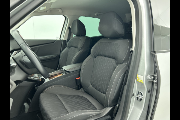 Renault Scénic 1.3 TCe Limited / CAMERA / NAVI / Park. sensoren V+A / Stoelverwarming Renault Scénic 1.3 TCe Limited / CAMERA / NAVI / Park. sensoren V+A / Stoelverwarming