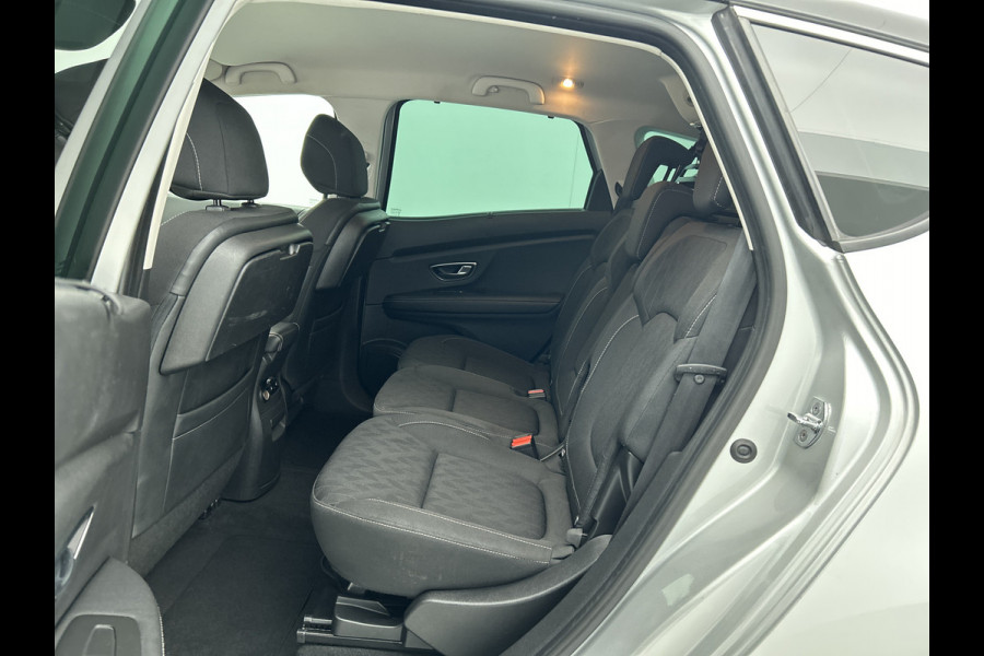 Renault Scénic 1.3 TCe Limited / CAMERA / NAVI / Park. sensoren V+A / Stoelverwarming Renault Scénic 1.3 TCe Limited / CAMERA / NAVI / Park. sensoren V+A / Stoelverwarming