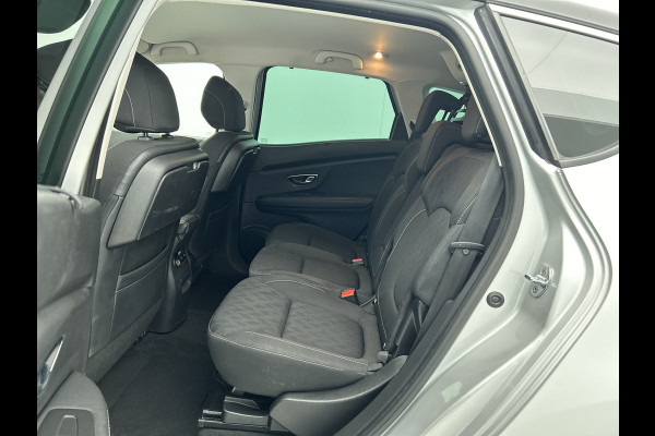 Renault Scénic 1.3 TCe Limited / CAMERA / NAVI / Park. sensoren V+A / Stoelverwarming Renault Scénic 1.3 TCe Limited / CAMERA / NAVI / Park. sensoren V+A / Stoelverwarming