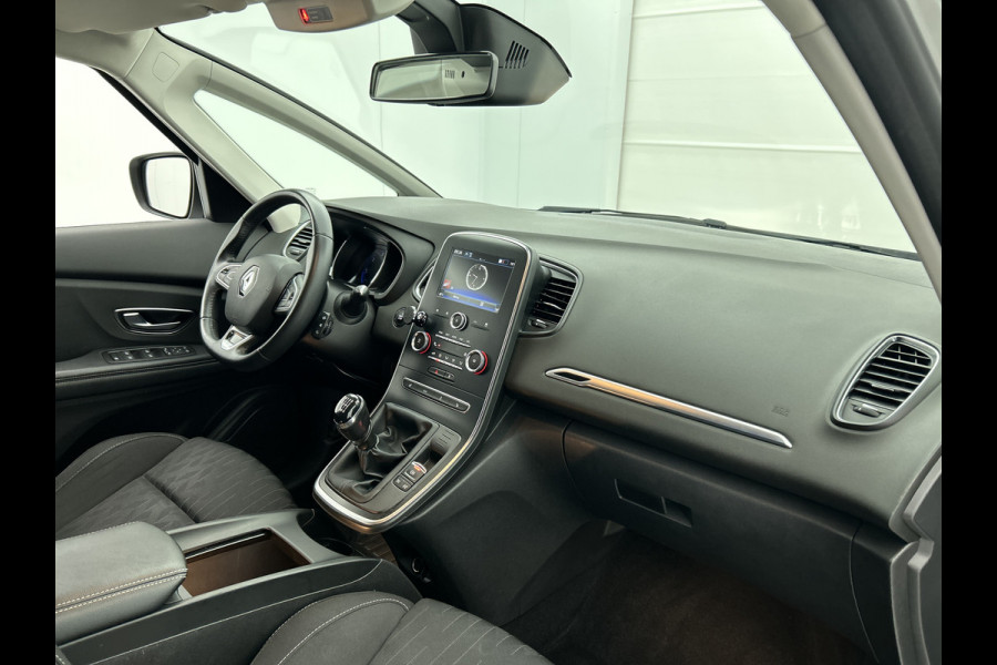 Renault Scénic 1.3 TCe Limited / CAMERA / NAVI / Park. sensoren V+A / Stoelverwarming Renault Scénic 1.3 TCe Limited / CAMERA / NAVI / Park. sensoren V+A / Stoelverwarming