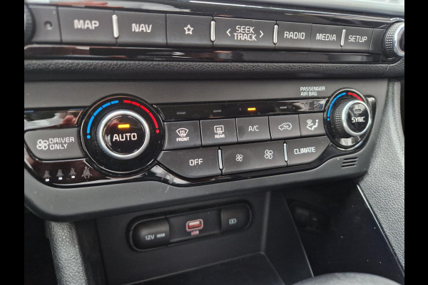 Kia Niro 1.6 GDi Hybrid DynamicLine Automaat | Navi | Clima | Cruise | LMV | Camera | H-Leder | Apple Carplay & Android Auto |