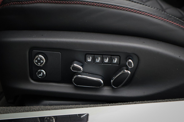 Bentley Continental GTC 4.0 V8 First Edition | NAIM | CARBON EXTERIOR & INTERIOR | ROTATING DISPLAY | SPORTUITLAAT | ADAPTIVE CRUISE | CARPLAY | DAB | H