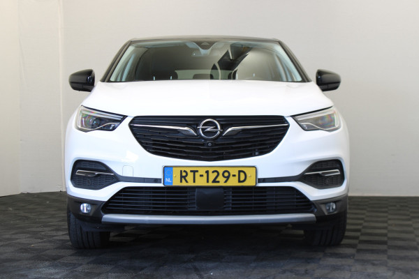 Opel Grandland X 1.2 Turbo Business Executive