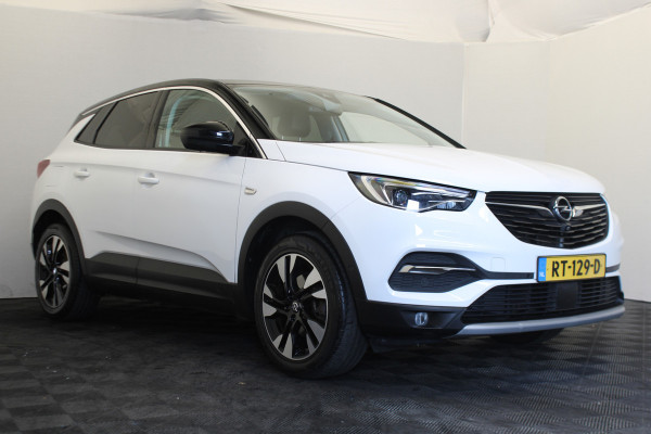 Opel Grandland X 1.2 Turbo Business Executive