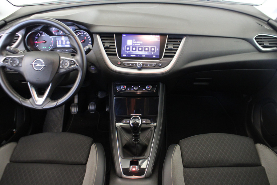 Opel Grandland X 1.2 Turbo Business Executive